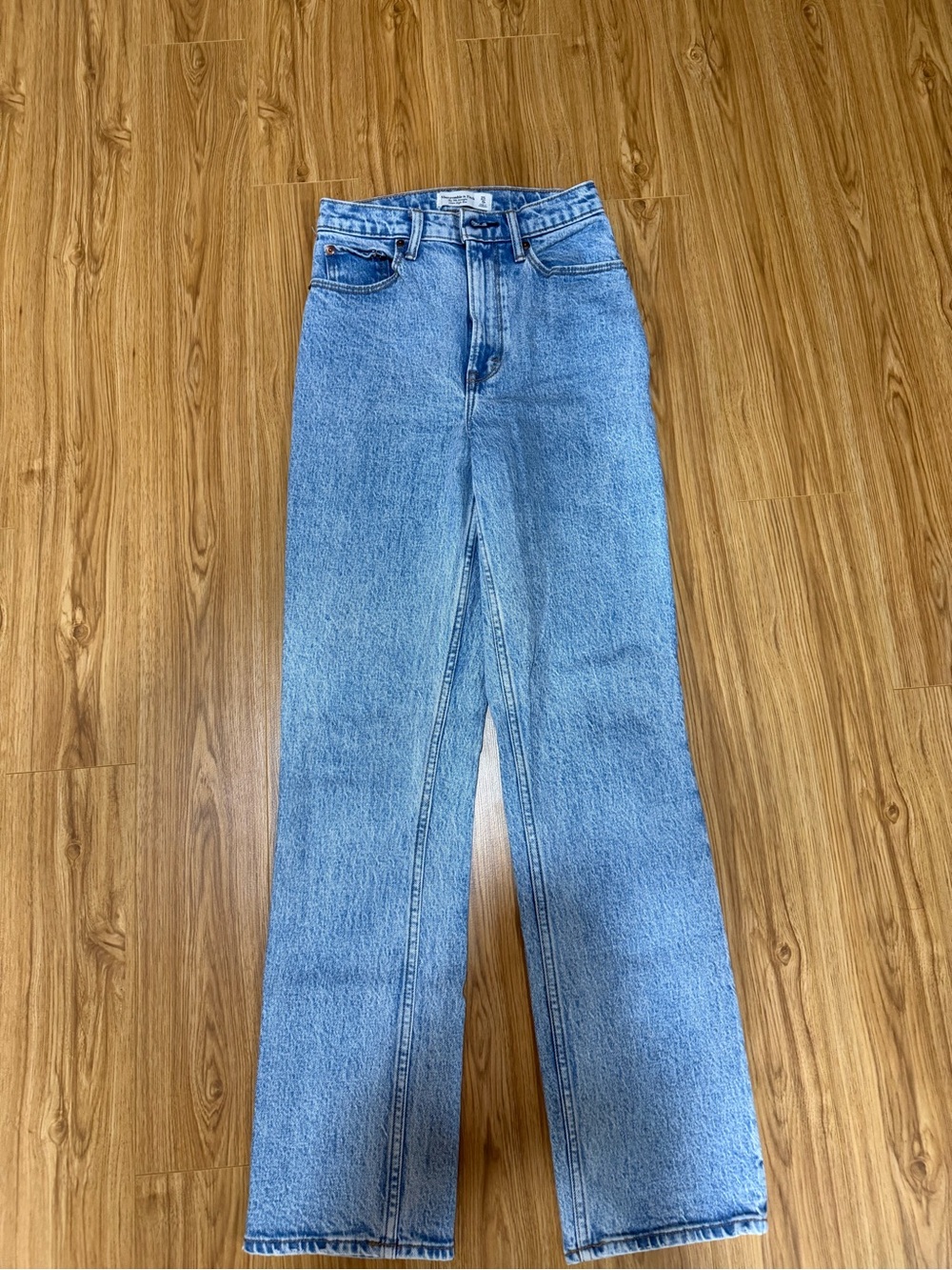Abercrombie & Fitch Ultra High Rise 90s Straight Jean Size 25